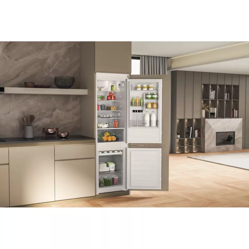 Whirlpool WHC18D031A1 Frigorifero da incasso 268 L bianco