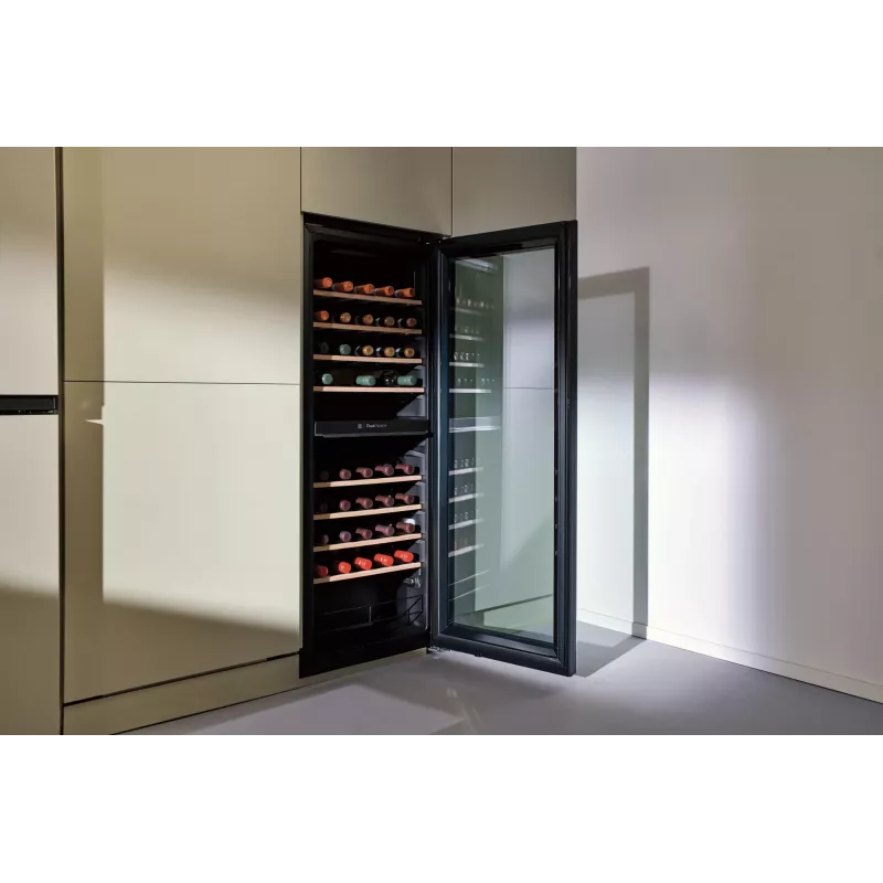 Candy CNWQ4G56G2 Cantinetta vini a compressore freestanding nero 56 bottiglie