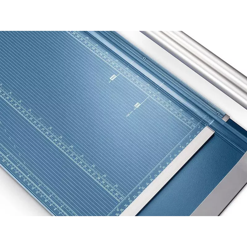 Dahle 558 Roll & Cut taglierina a rullo, 1300 mm, A0, 7 fogli A4 80 g/m², pressione automatica