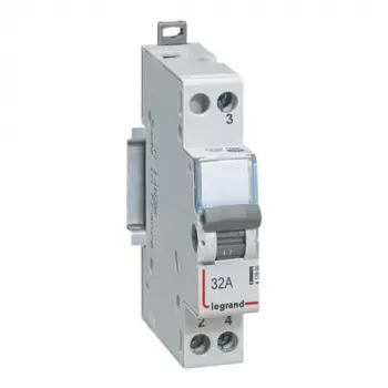 Interruttore automatico magnetotermico Legrand 412900 — dispositivo di protezione unipolare, modulo compatto, confezione 184×88×100 mm
