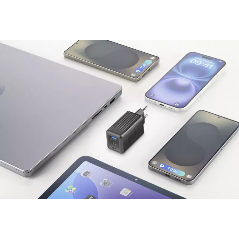 Cellularline Multipower Micro caricabatterie rapido da 65W ultracompatto con 3 connessioni