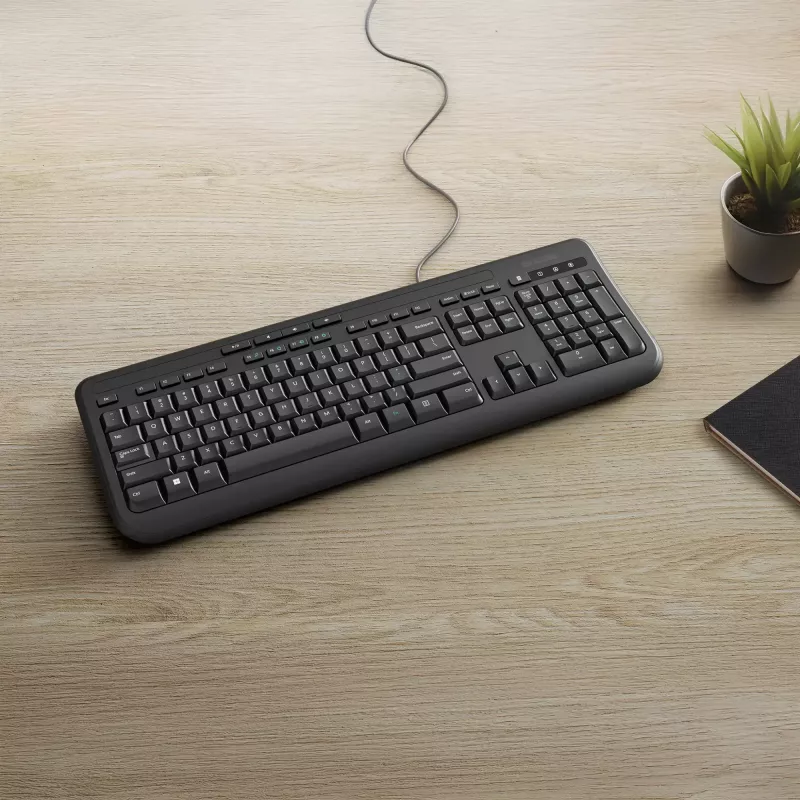 Incase Designed by Microsoft tastiera Wired-600, con filo, USB, QWERTZ, tedesca, nero, universale