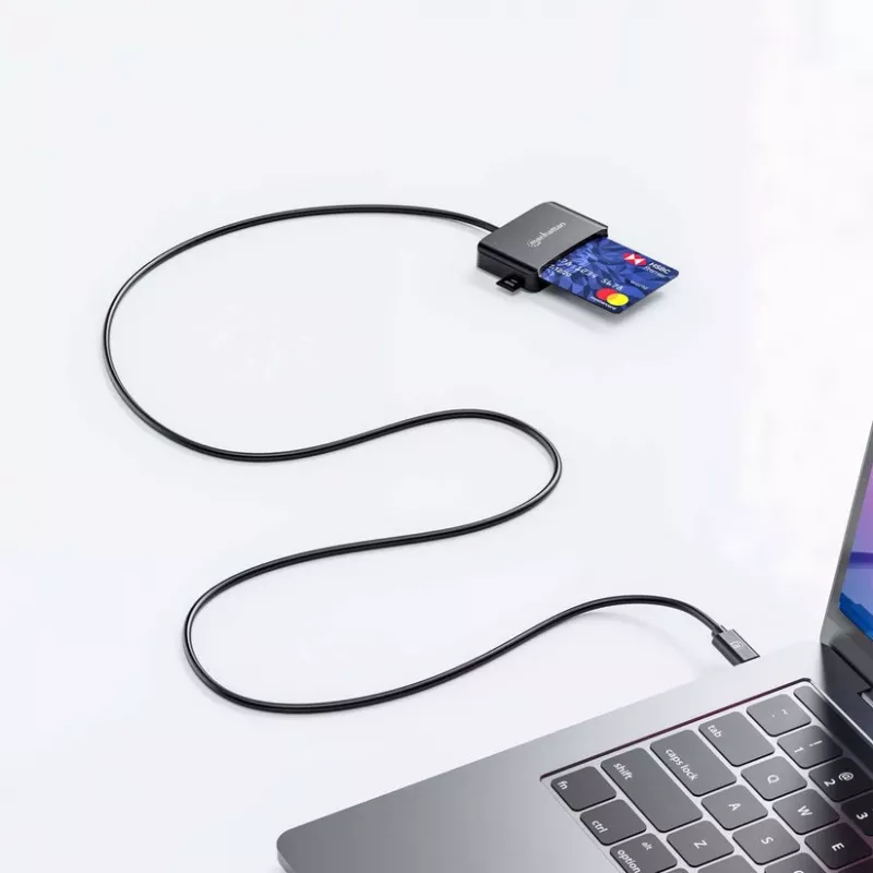 Manhattan lettore di smart card a contatto USB-C con slot MicroSD, connettore USB Type-C su interfaccia lettore a contatto e microSDXC, supporta Windows, macOS e Linux, legge SIM con adattatore, cavo 1 m, nero, tre anni di garanzia