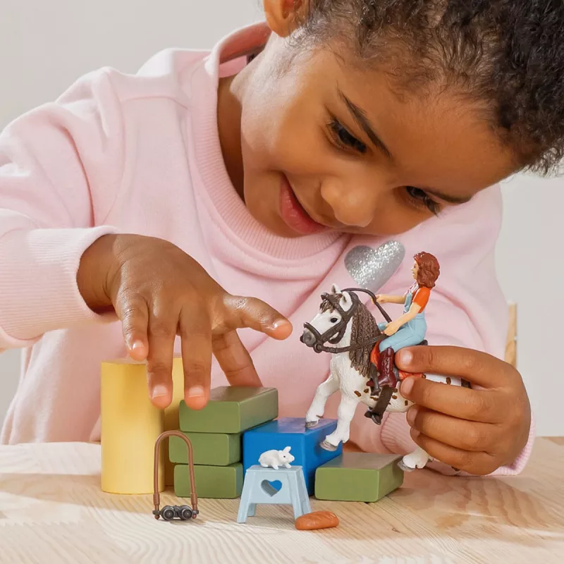 schleich HORSE CLUB Mia & Spotty, cavallo con cavallerizza, cavalli, 5 anni, multicolore, plastica