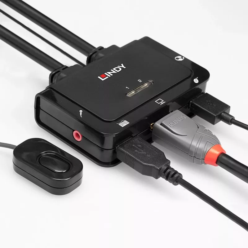 Lindy KVM Switch a cavo 2 porte DisplayPort 1.2, USB 2.0 e audio