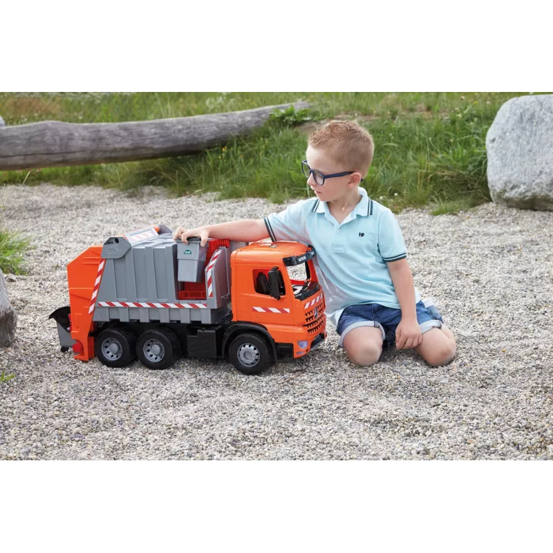 Lena GIGA TRUCKS camion della spazzatura Arocs con adesivi