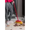 Scopa per esterni VILEDA modello 128763, setole dure, tecnopolimero, rossa