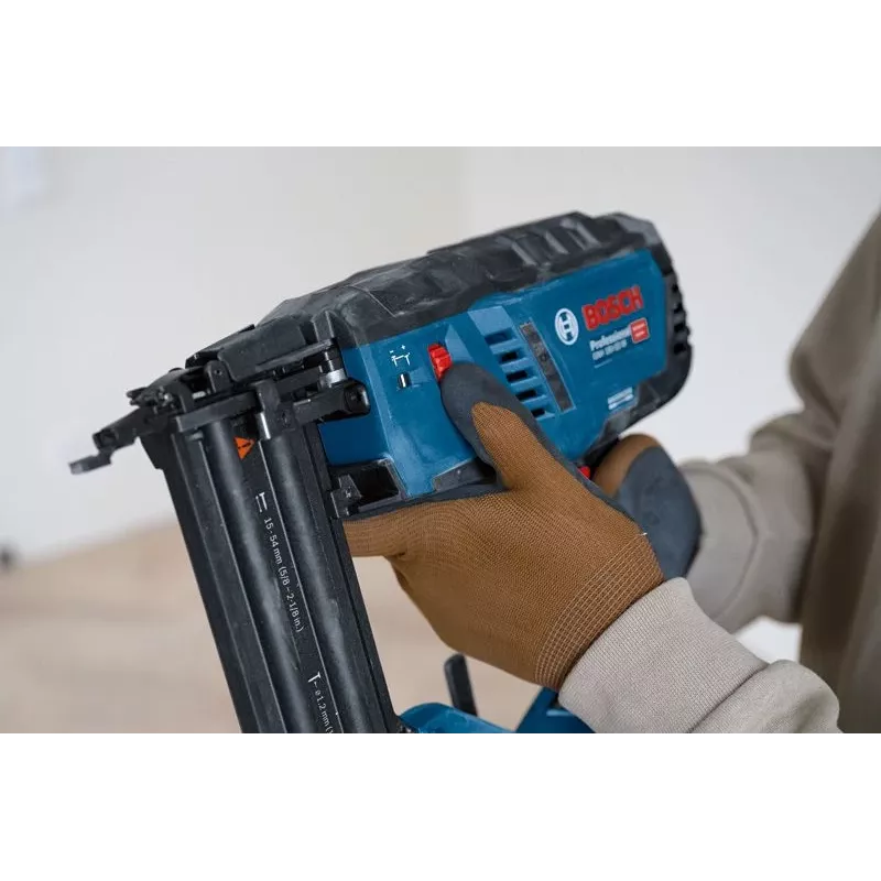 Bosch GNH 18V-50 M Professional chiodatrice a batteria