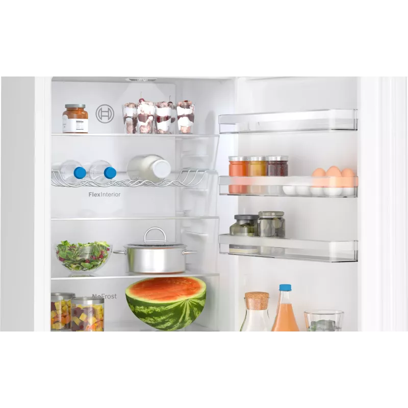 Bosch Serie 4 KGN392WCF Frigo-congelatore a libera installazione 363 L bianco