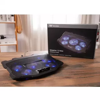 Base di raffreddamento per laptop Thermaltake Massive 12 Max 43,2 cm 5 ventole nero