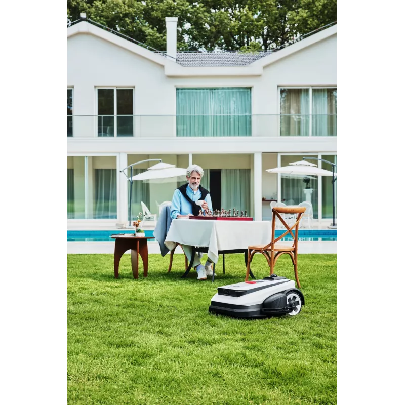 Ecovacs GOAT A1600 LiDAR PRO EU robot rasaerba batteria ricaricabile nero, bianco