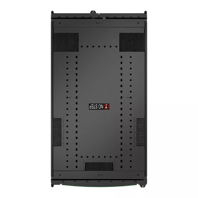 APC NetShelter SX Server Rack Gen 2, 45U, 2124H x 600W x 1070D mm, con pannelli laterali, nero