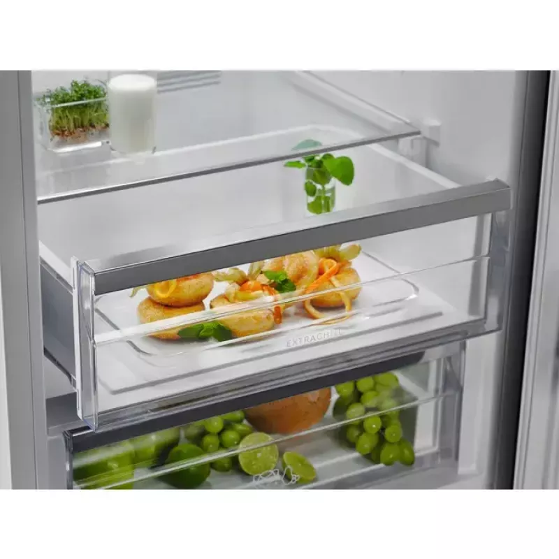 Electrolux LNC7ME32X3 a libera installazione 330 L acciaio inox