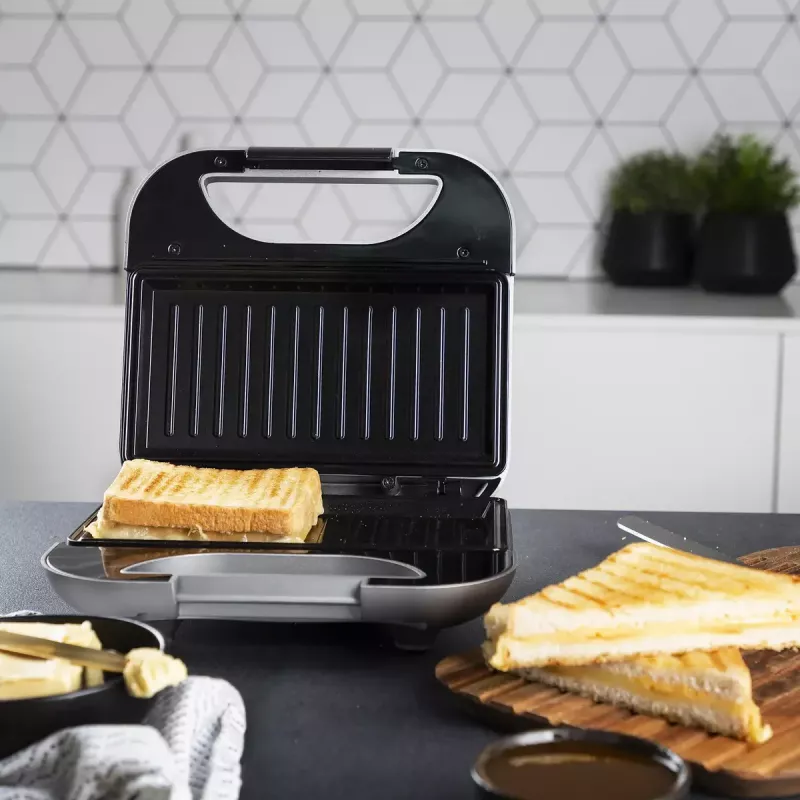 Sandwichiera Princess 01.127003.01.001 750 W nero argento