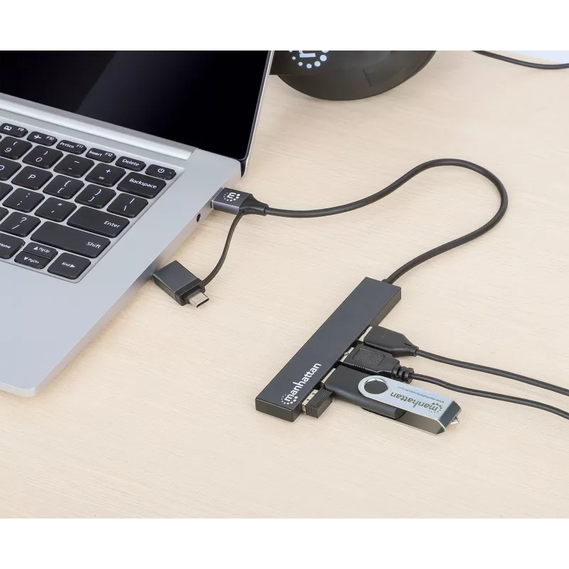 Manhattan dock/hub combo USB-C e USB-A, porte (4): USB-A (x4), 5 Gbps (USB 3.2 Gen1 alias USB 3.0), alimentato via USB (nessun alimentatore esterno necessario), cavo 25 cm