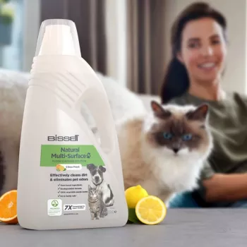 Bissell Natural Multi-surface detergente per pavimenti per animali domestici 2L
