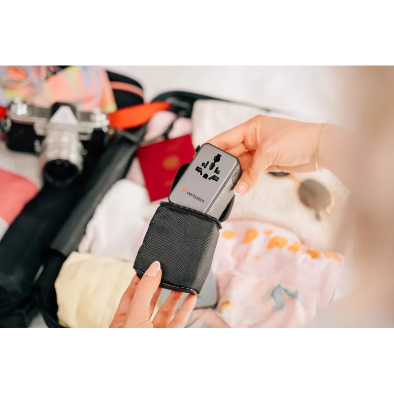 Verbatim Charge 'n' Travel 170W adattatore universale da viaggio nero