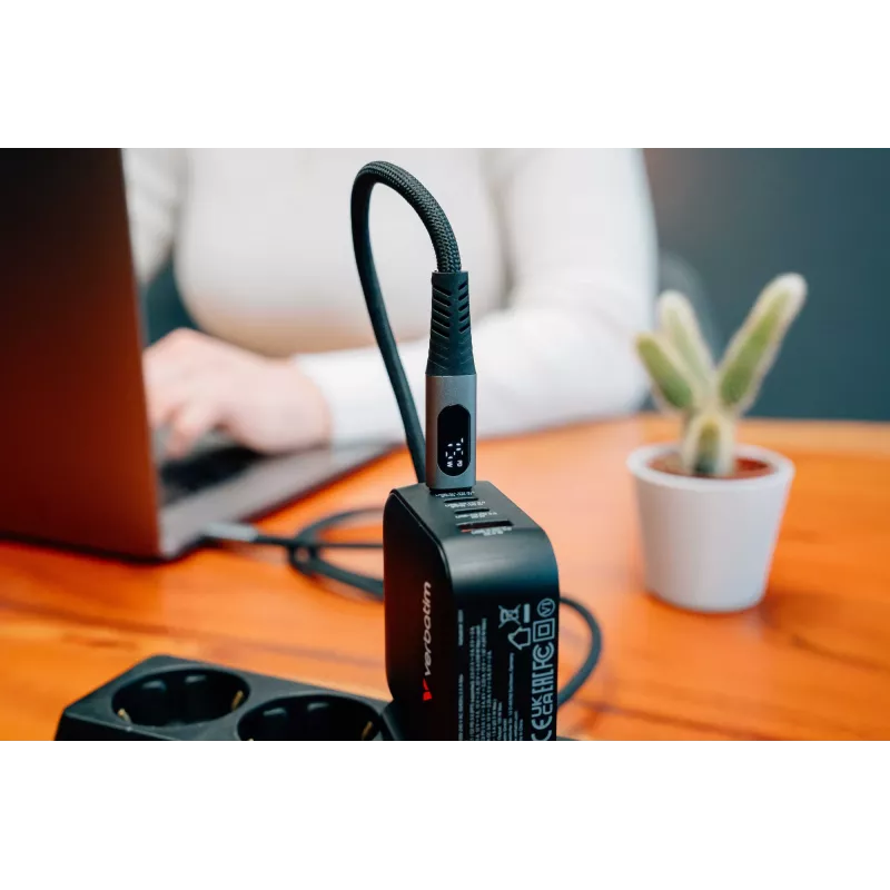 Verbatim Sync & Charge USB-C a USB-C 240W 40 Gbit/s display 120 cm