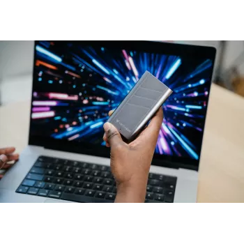 Verbatim TurboMetal SSD USB4 1TB USB Type-C USB4 Gen 2x2 argento