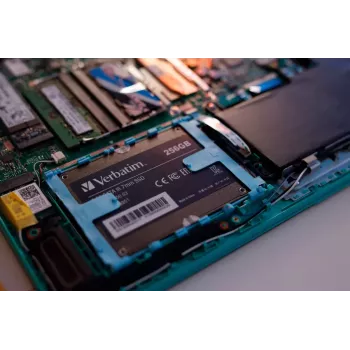 SSD Verbatim 256GB 2,5 pollici SATA Vi550 S3