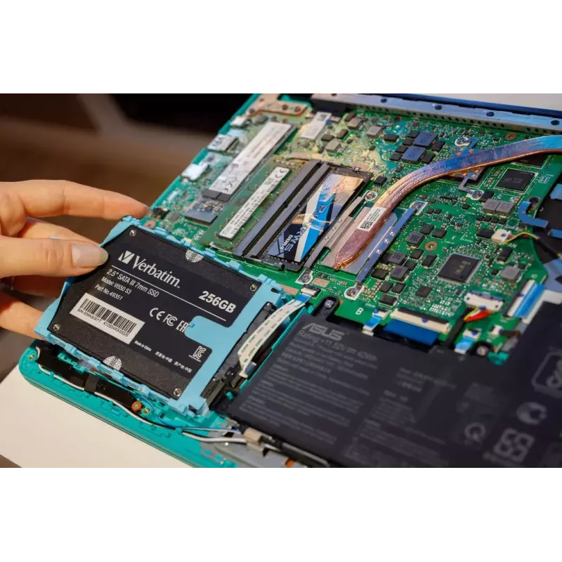 SSD Verbatim 256GB 2,5 pollici SATA Vi550 S3