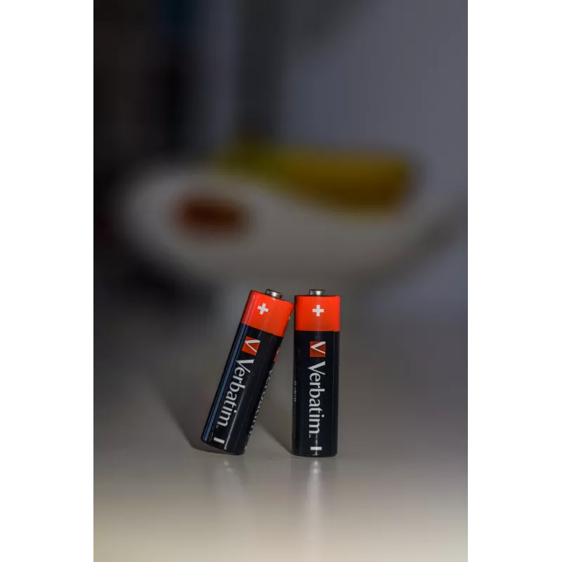 Verbatim batterie AA alcaline, batteria usa e getta, AA, alcalina, 1,5 V, 10 pezzi, nero, rosso
