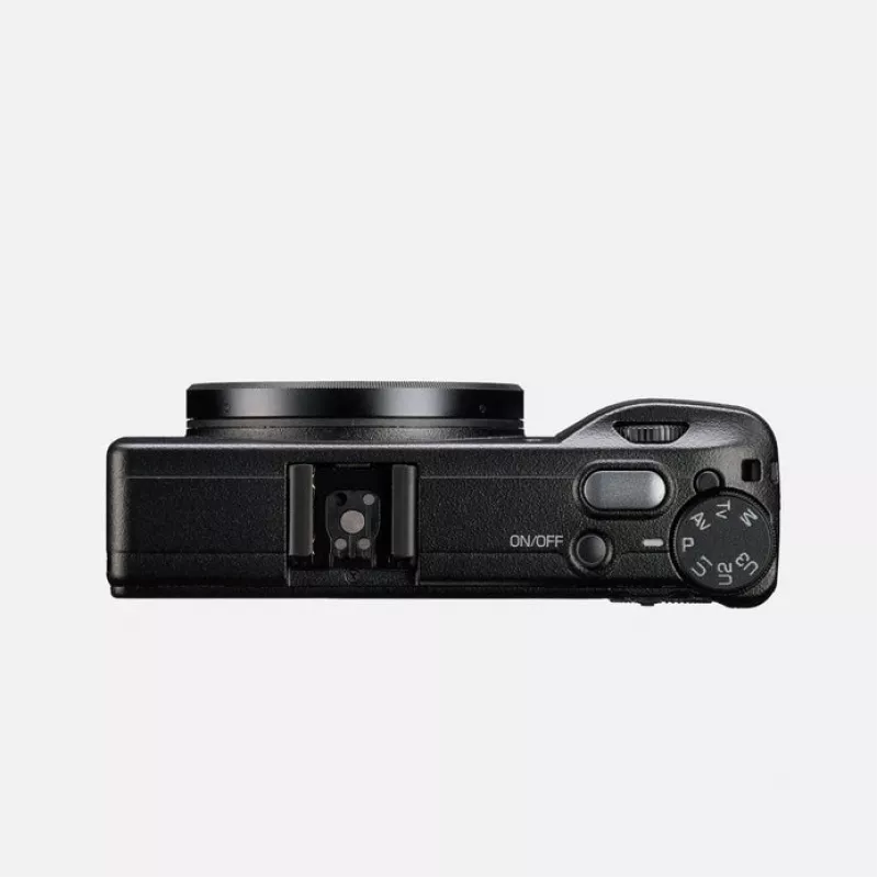 Ricoh GR IIIx HDF Fotocamera compatta 24,24 MP CMOS 6000 x 4000 Pixel nero