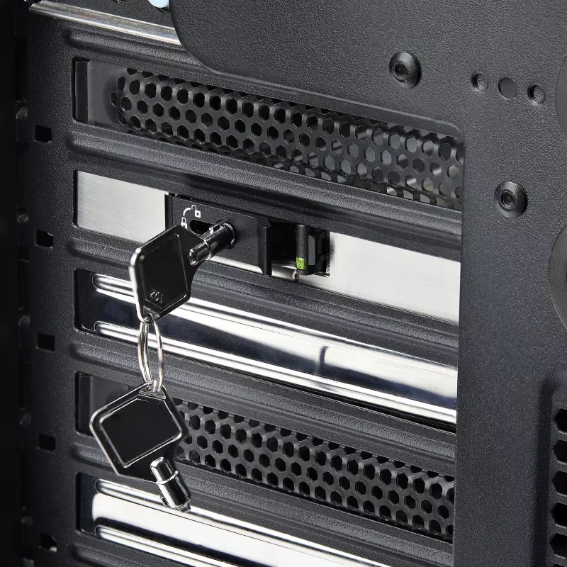 StarTech.com rack mobile/backplane M.2 NVMe SSD a PCIe x4 con vano estraibile per slot di espansione PCI Express, installazione senza attrezzi, vano unità hot-swap PCIe 4.0/3.0, serratura a chiave – 2 chiavi incluse