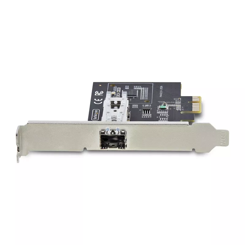 StarTech.com scheda di rete GbE SFP a 1 porta, PCIe 2.1 x1, Intel I210-IS, controller 1GbE, 1000BASE rame/fibra, NIC Gigabit Ethernet single-port, staffe desktop/server – compatibile con Windows e Linux