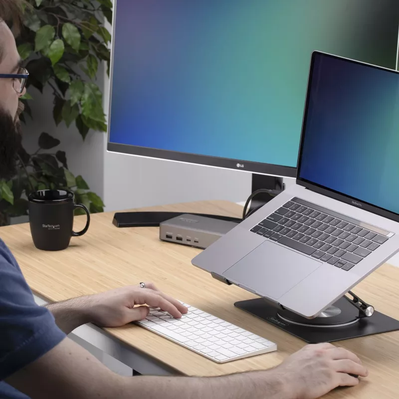 StarTech.com Supporto girevole per laptop, orientabile a 360°, rialzo ergonomico da scrivania per computer, ripiano rialzato con inclinazione regolabile, max 5 kg, struttura in alluminio, design portatile