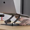 StarTech.com Supporto girevole per laptop, orientabile a 360°, rialzo ergonomico da scrivania per computer, ripiano rialzato con inclinazione regolabile, max 5 kg, struttura in alluminio, design portatile