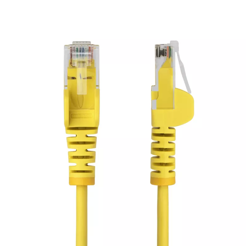 StarTech.com cavo Ethernet CAT6 sottile giallo da 25 cm, protezione linguetta, 100W PoE, UTP, LSZH, 28AWG trefoli in rame puro nudo, cavo patch di rete RJ45 sottile con scarico di trazione, testato singolarmente