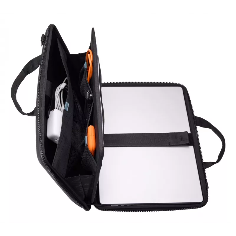 Borsa per laptop Thule Gauntlet 16 per MacBook 16 pollici, nero, custodia rinforzata e cerniera protettiva