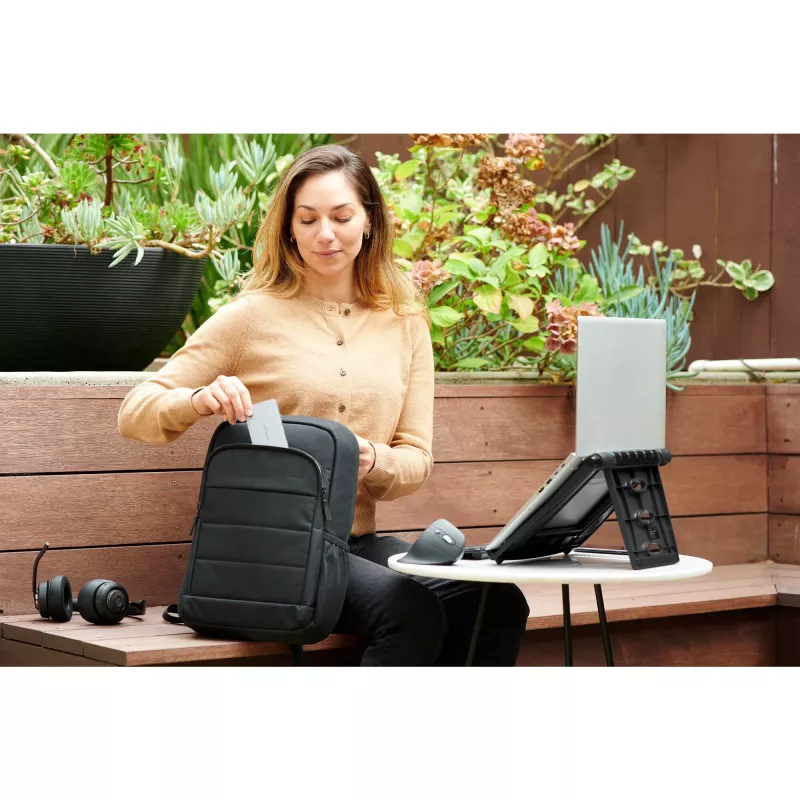 Kensington SmartFit Easy Riser supporto di raffreddamento per laptop - nero