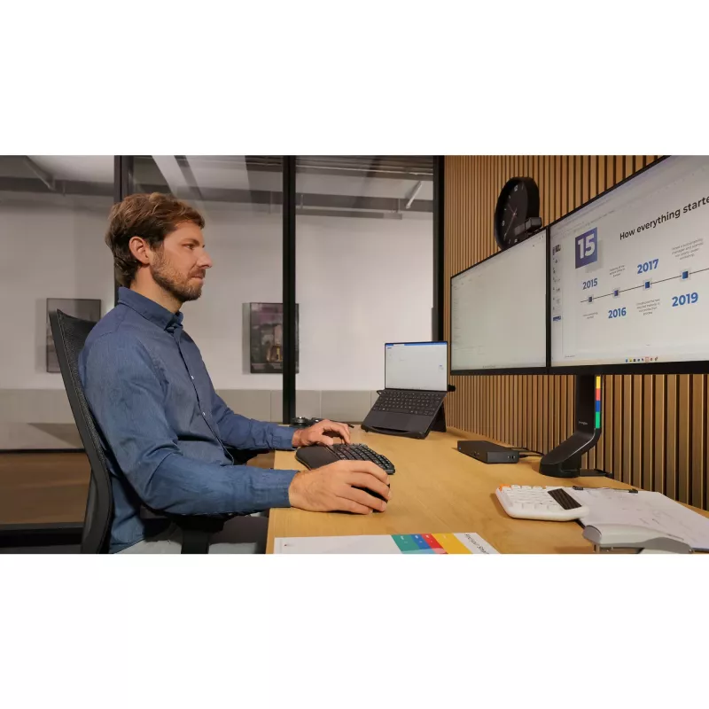 Kensington SmartFit Easy Riser supporto di raffreddamento per laptop - nero