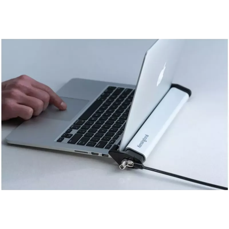 Stazione di bloccaggio per laptop Kensington 2.0 con lucchetto MicroSaver 2.0