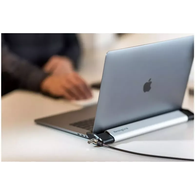 Stazione di bloccaggio per laptop Kensington 2.0 con lucchetto MicroSaver 2.0