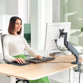 Leitz Ergo braccio salvaspazio per monitor singolo, 9 kg, 43,2 cm (17