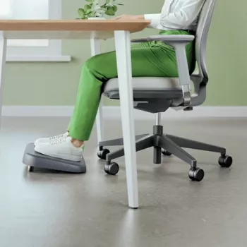 Leitz Ergo poggiapiedi regolabile per scrivania, 80% plastica riciclata, grigio, plastica riciclata, 34 cm, 42 cm, 340 mm, 420 mm