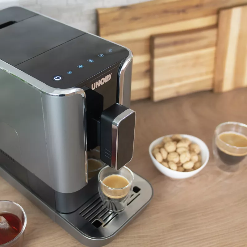 Unold macchina da caffè automatica LUCA 28835