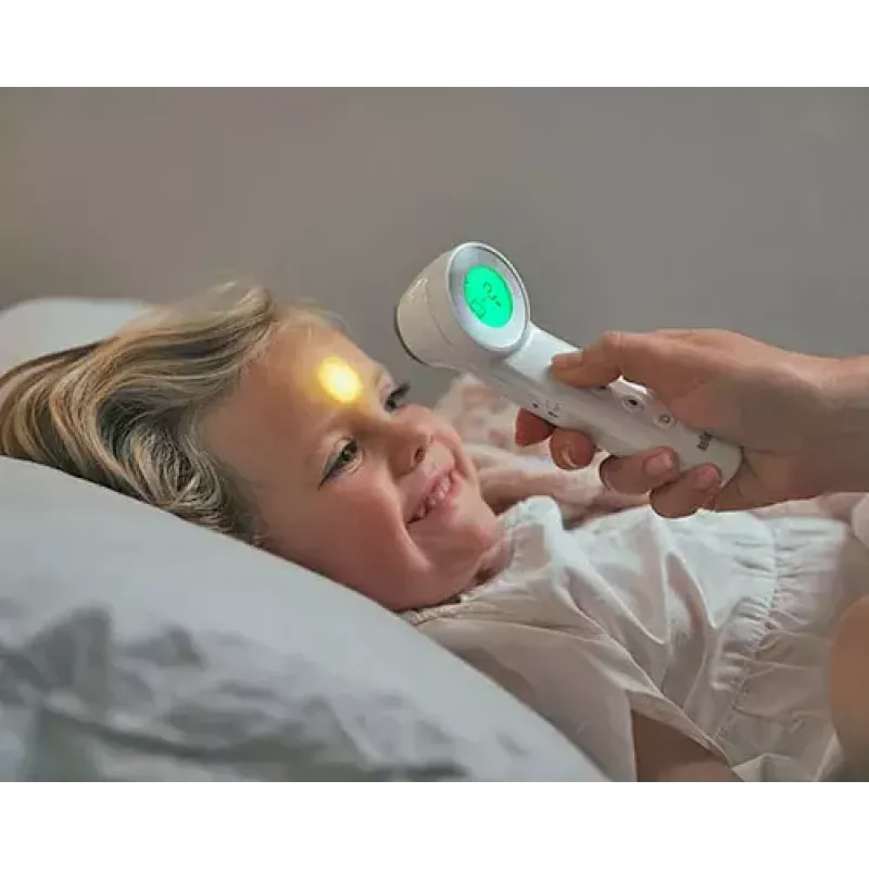 Termometro digitale frontale BRAUN BNT400 — misurazione a distanza, intervallo 34–43 °C, precisione 0,1 °C, bianco