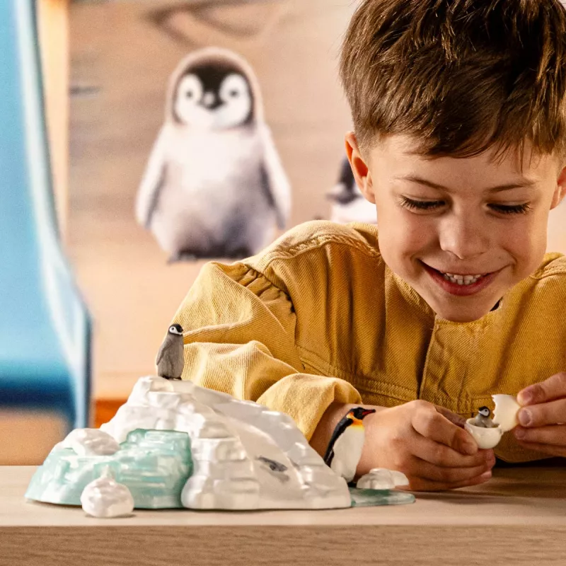 Schleich Penguin Family Fun figura giocattolo multicolore 42661