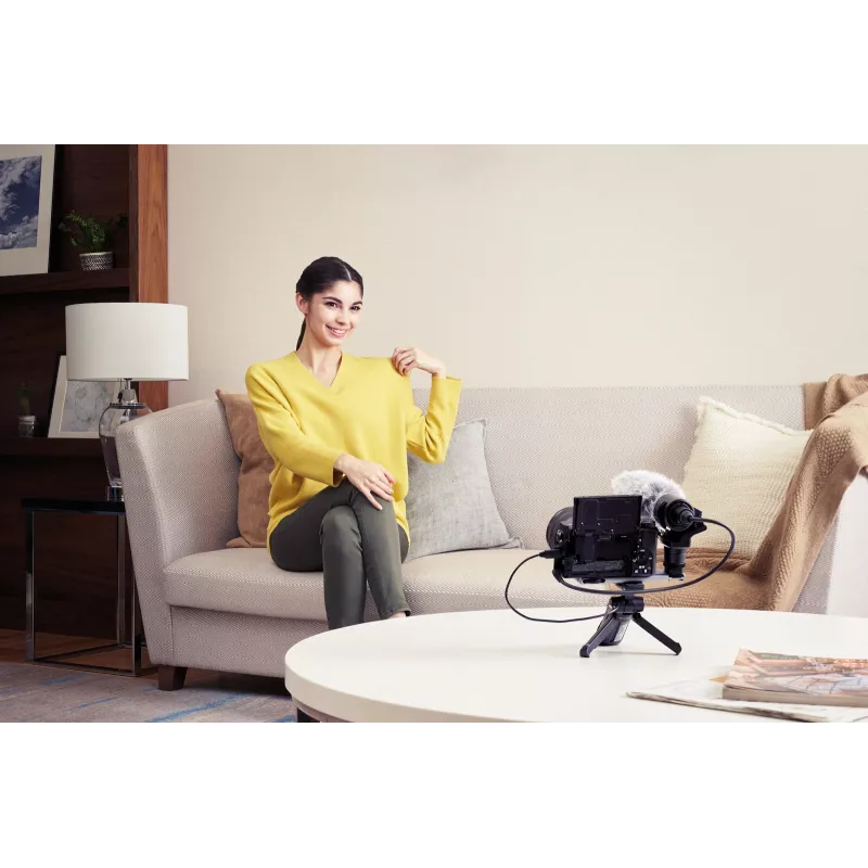 Sony α 6400 + SEL18135 MILC 24,2 MP CMOS 6000 x 4000 pixel nero