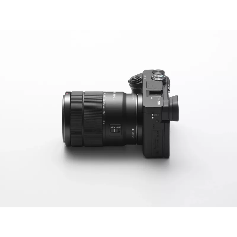Sony α 6400 + SEL18135 MILC 24,2 MP CMOS 6000 x 4000 pixel nero