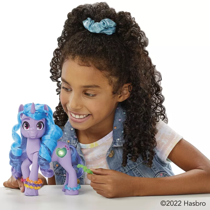 My Little Pony See Your Sparkle Izzy Moonbow, ragazza, 5 anni, effetti luminosi, sonoro