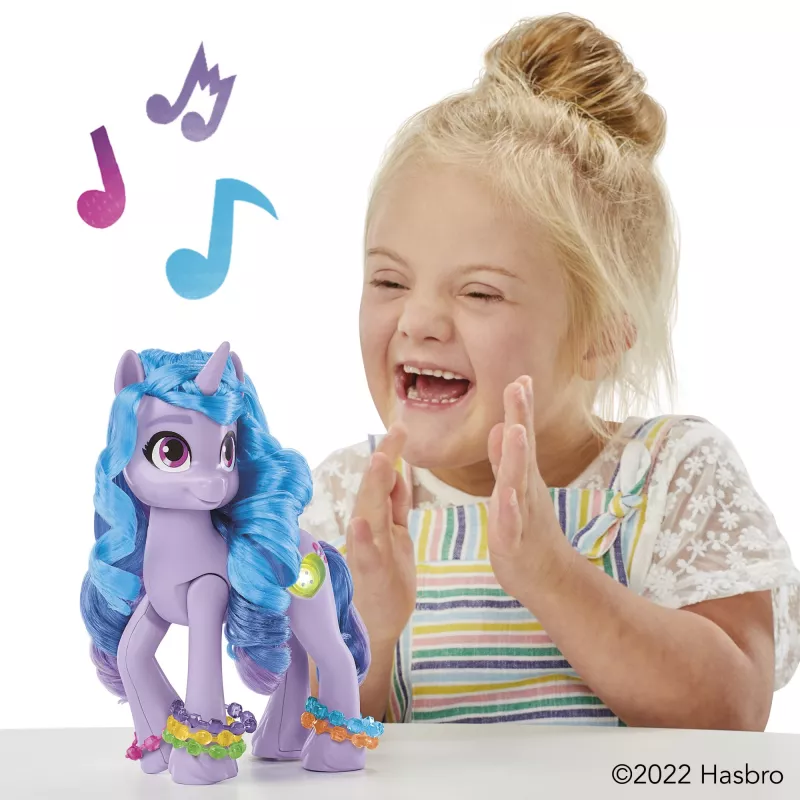 My Little Pony See Your Sparkle Izzy Moonbow, ragazza, 5 anni, effetti luminosi, sonoro