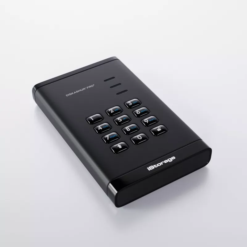 iStorage diskAshur PRO³ SSD 512 GB | Unità a stato solido portatile sicura | Conforme FIPS 140-3 Livello 3 | Crittografia hardware AES-XTS a 256 bit | Protezione tramite PIN | Indipendente dal sistema operativo e dalla piattaforma | Conforme GDPR, TAA | Protezione dagli attacchi brute-force | Resistente a polvere e acqua