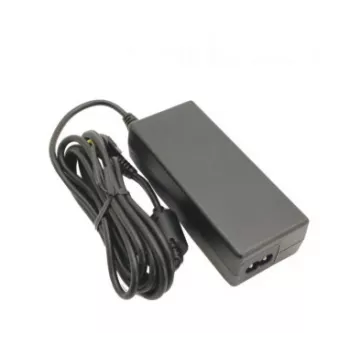 Fujitsu FUJ:AC-ADP-65JHAB-INDL alimentatore nero