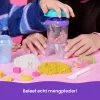 Kinetic Sand, set di gioco frullatore per smoothie, riempimento cestino di Pasqua, include 14 oz di sabbia modellabile, strumenti e stampo gelato, giocattolo cibo giocattolo