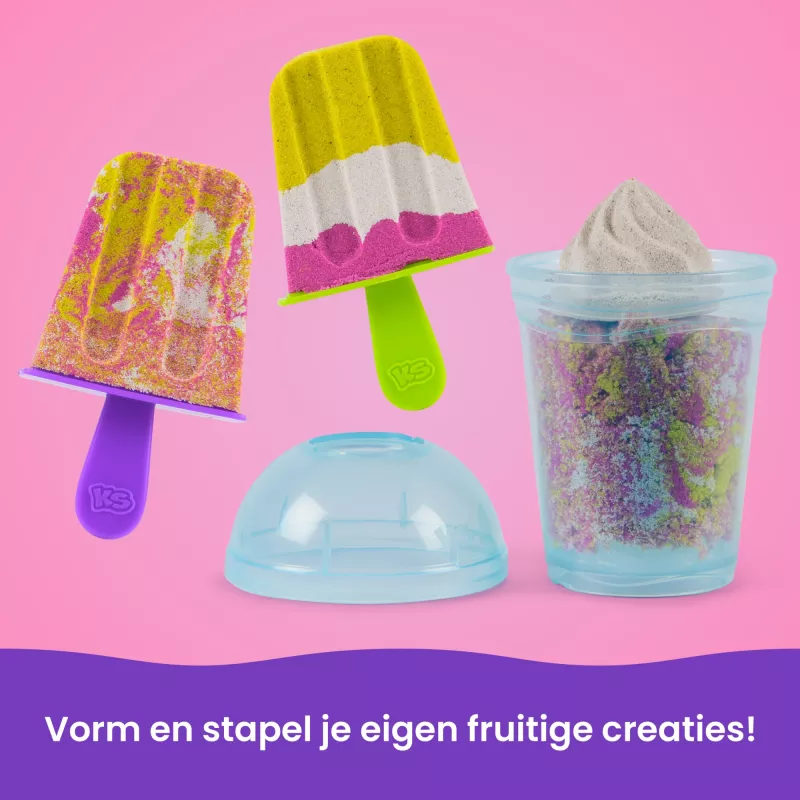 Kinetic Sand, set di gioco frullatore per smoothie, riempimento cestino di Pasqua, include 14 oz di sabbia modellabile, strumenti e stampo gelato, giocattolo cibo giocattolo